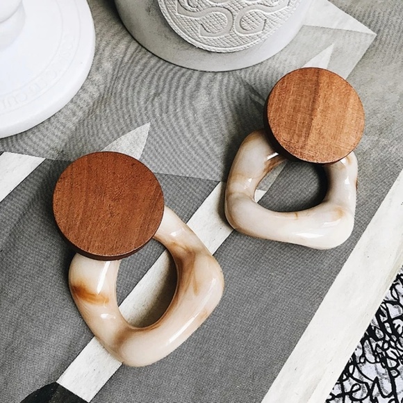 Inglenook Boutique Jewelry - *BOGO* Trendy Acrylic & Wood Earrings
